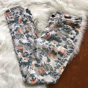 Bullhead floral skinnies